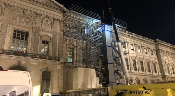 Het Louvre Museum Parijs kiest voor een tijdelijke RECO personenlift