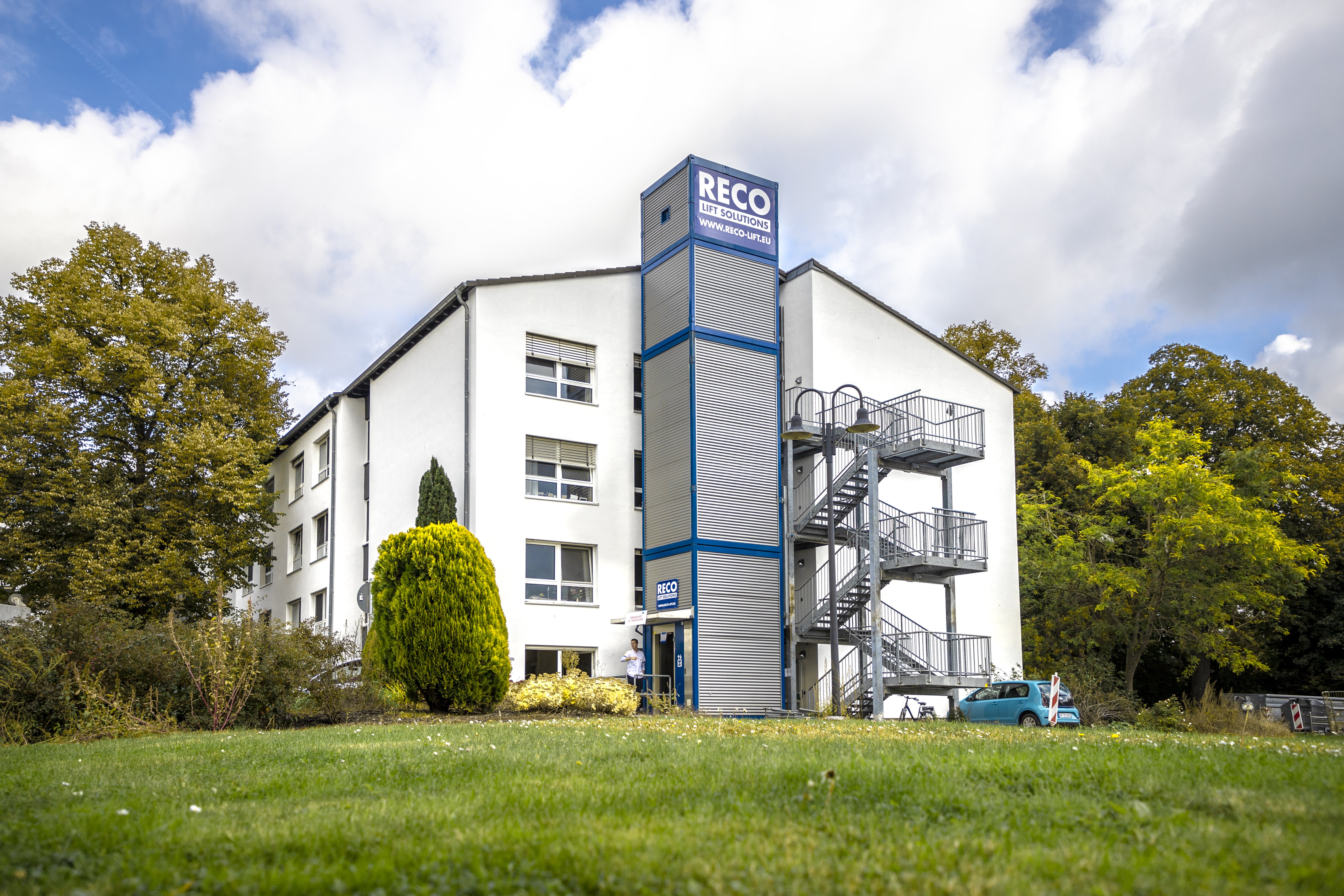 temporary passenger lift rental nursing home erfstadt